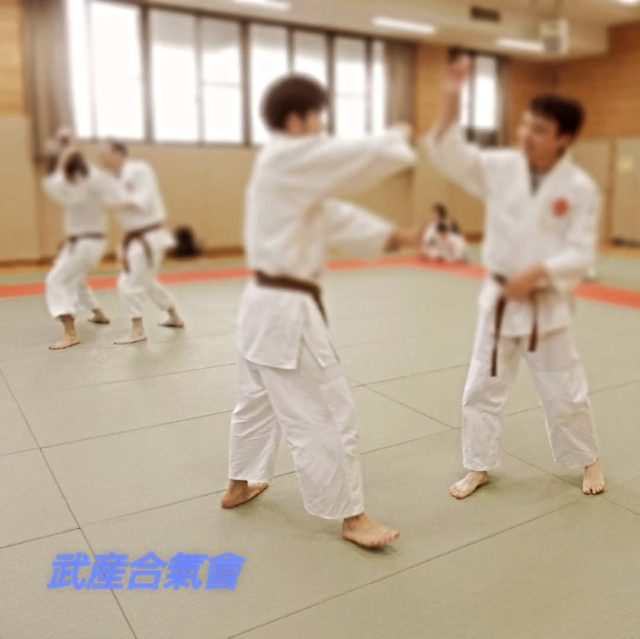 武産合氣會
合気道

体技審

…

#合気道 #武産合気 #子供 #子供合気道 #合気女子  #稽古 #日本 #合気剣 #体術 #剣術 #合気二刀 #二刀 #杖術 #合気杖 #教室 #道場 #習い事 #大阪 #吹田 #洗心館 #神戸 #兵庫 #武道館 #太刀取り