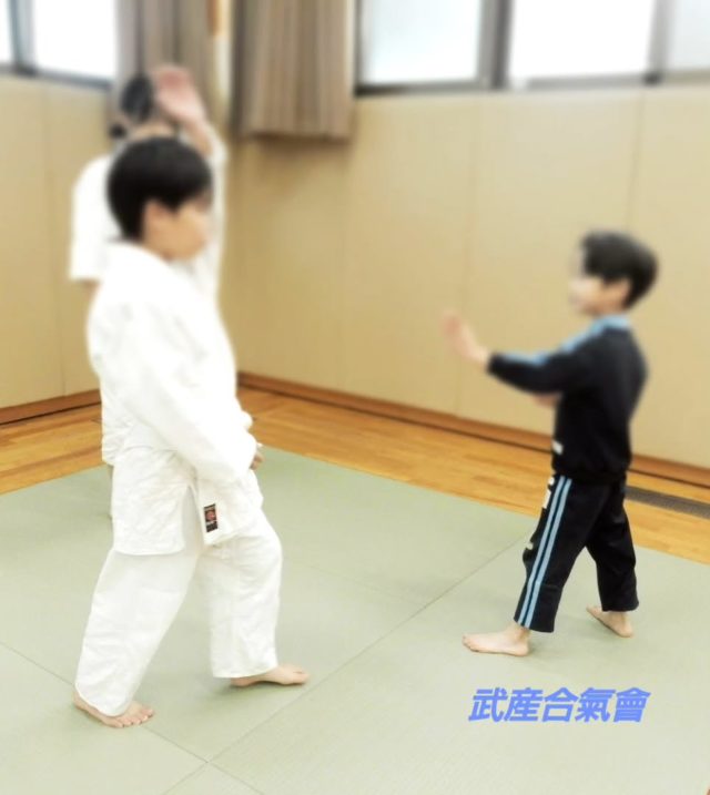 武産合氣會
合気道

強く美しき日本の未来のために
子供も大人も正しくあれ

…

#合気道 #武産合気 #子供 #子供合気道 #合気女子  #稽古 #日本 #合気剣 #体術 #剣術 #合気二刀 #二刀 #杖術 #合気杖 #教室 #道場 #習い事 #大阪 #吹田 #洗心館 #神戸 #兵庫 #武道館 #太刀取り