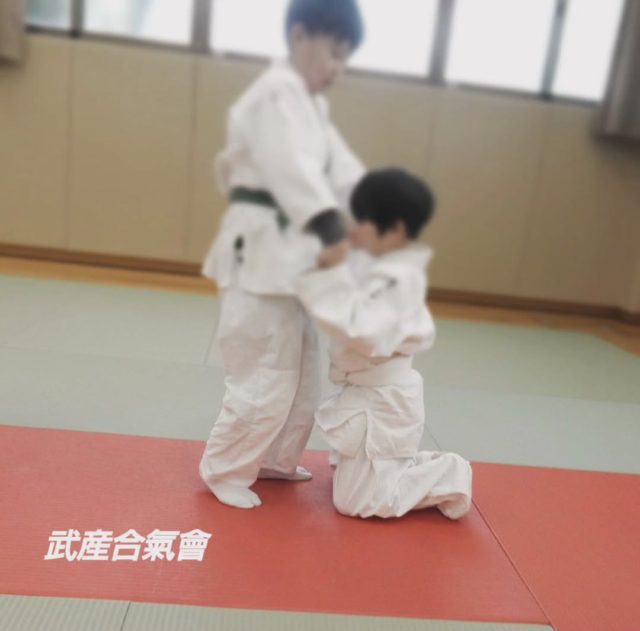 武産合氣會
合気道

座りでも足は大事

#武道 #合気剣 #体術 #合気二刀 #杖術