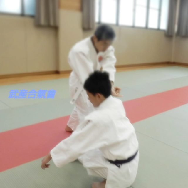 武産合氣會
合気道

えい！

#武道 #武術 #合気道 #吹田 #大阪