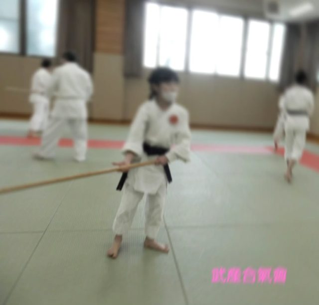 武産合氣會
合気道

合氣杖をスッと
地摺に構え・・

…

#合気の杖 #吹田の合気道 #合気の剣 #二刀術 #大阪の合気道